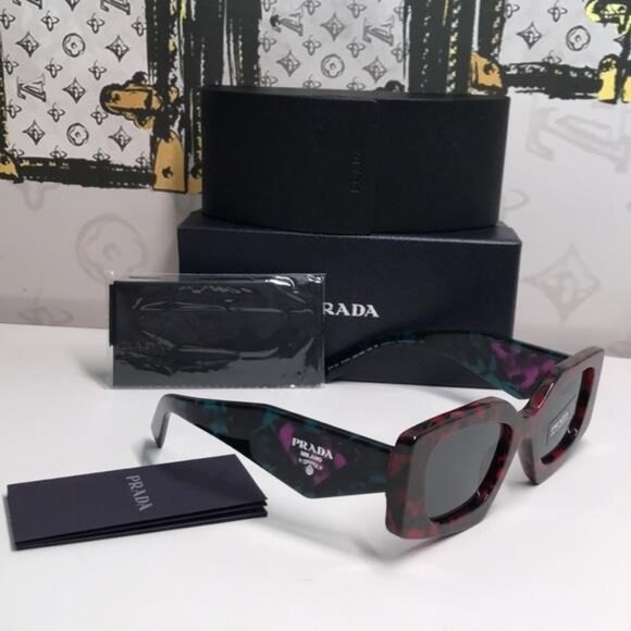 New Authentic Prada Red and Black Women\'s Sunglasses PR15Y main image 8